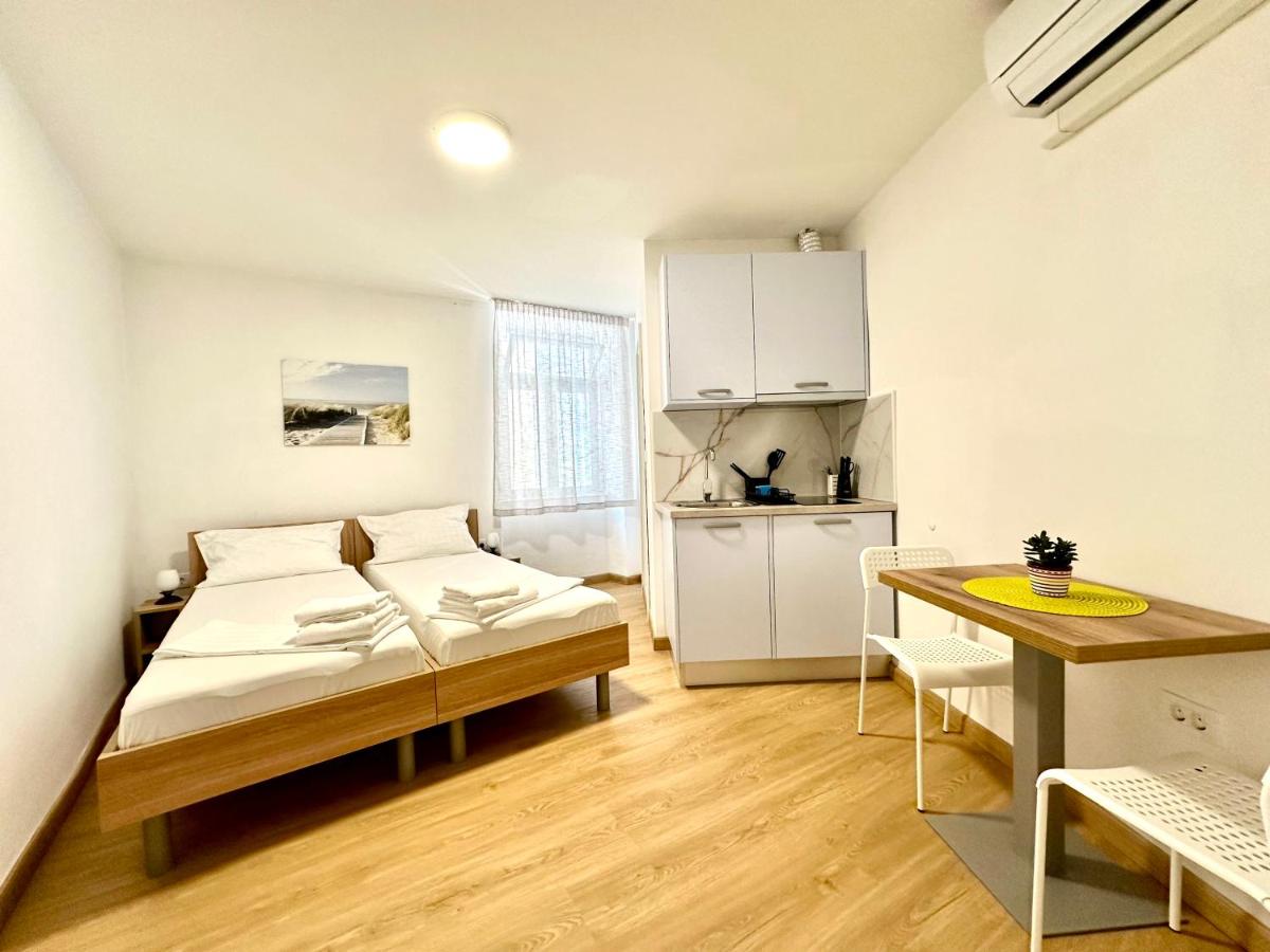 Apartma z veliko zakonsko posteljo